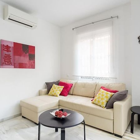 Bright, Quiet And Nice Ground Floor In The Center Malaga Bagian luar foto